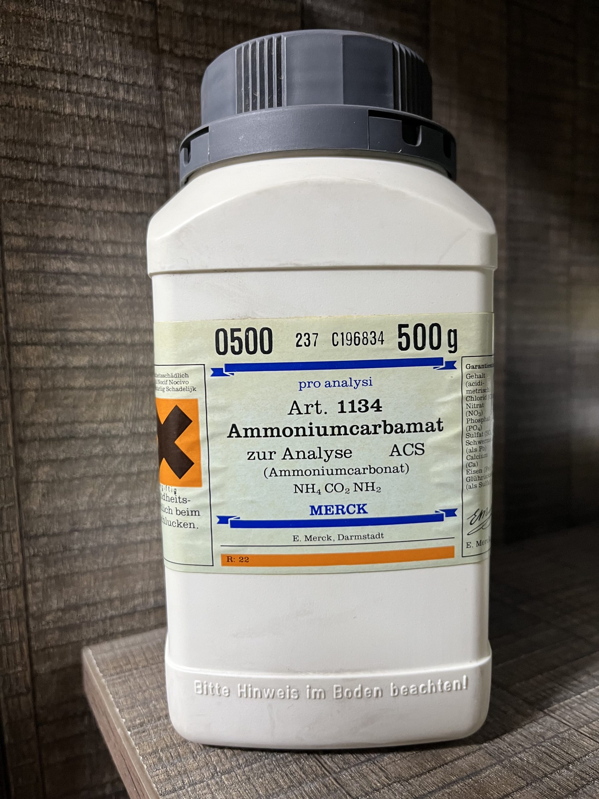 Ammonium carbamate GR for analysis