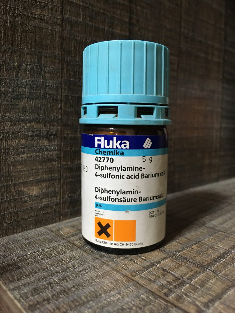 Diphenylamine-4-sulfonic acid barium salt redox indicator