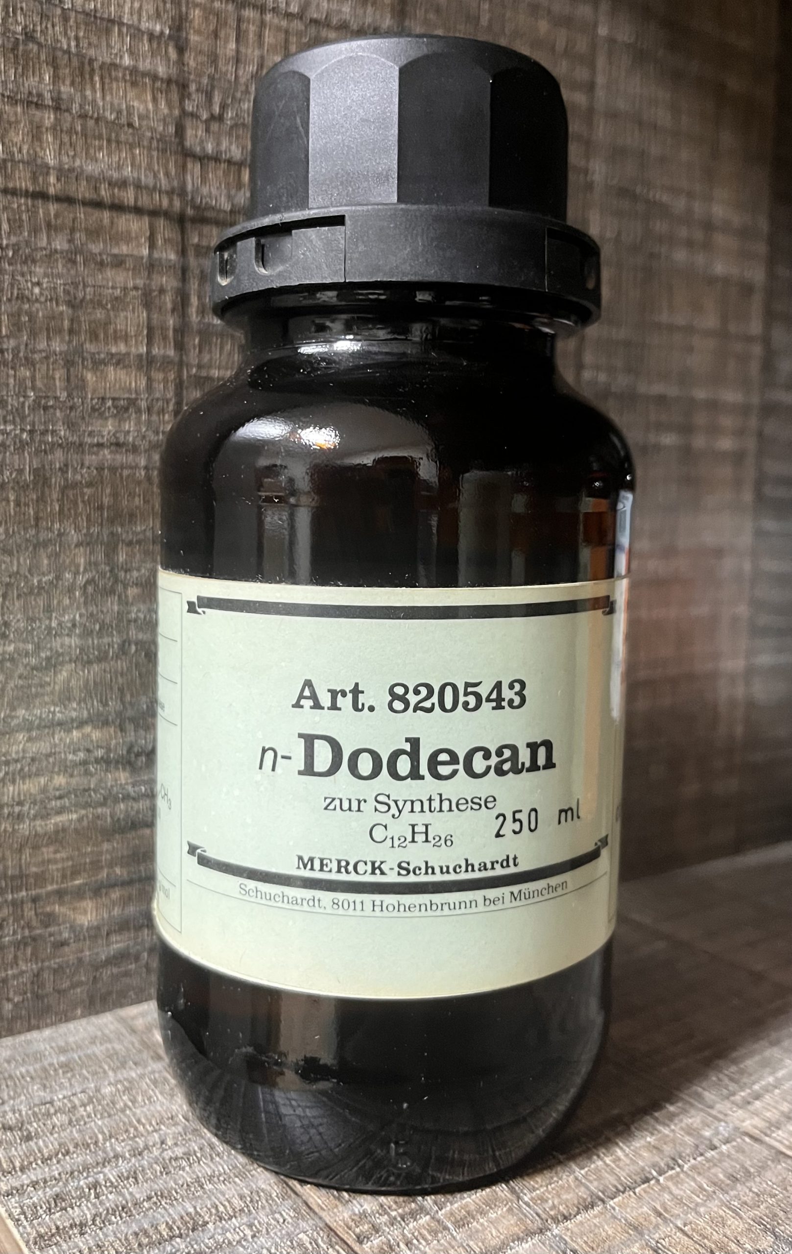n-Dodecane for synthesis