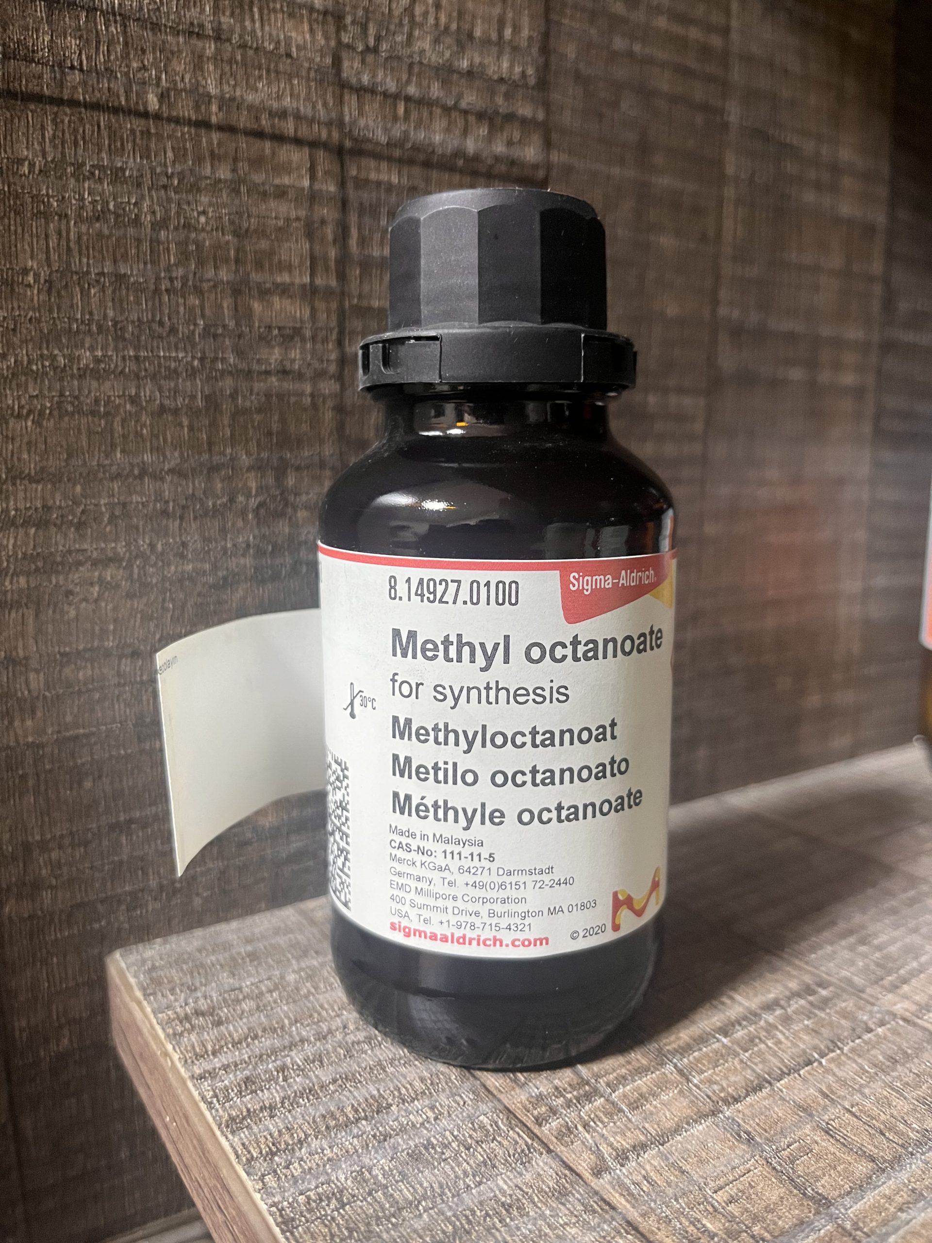 Methyl octanoate for synthesis